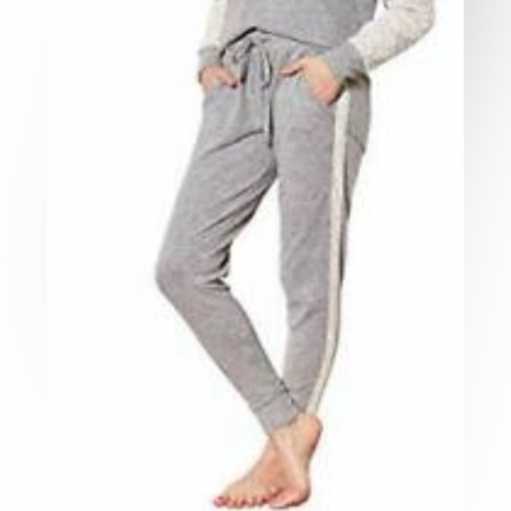 -Flora Nikrooz Gray heathered pants- Medium As Is